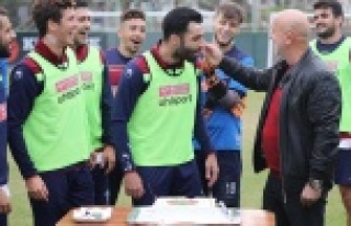 Tzavellas'ın doğum günü kutlandı