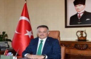 Vali Yazıcı, Öğretmenler Günü'nü kutladı