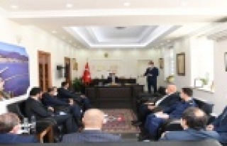 Vali Yazıcı: "Tropikal meyve yetiştiriciliği...