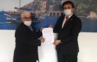 5 dönüm arazisini Milli Eğitime bağışladı