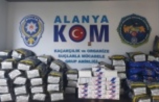 Alanya'da polisten kaçak operasyonu