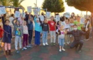 Alanya'da yasaklardan etkilenen miniklerin yüzünü...