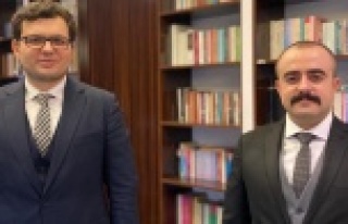 Alanyalı akademisyen Yeniacun'a önemli görev