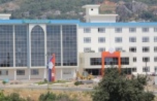 ALKÜ'de Rektörlük katı izole edildi