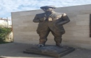 Atatürk büstlerine zarar veren şüpheli, gizlendiği...