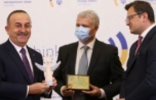 Bakan Çavuşoğlu'na 'İyilik Meleği'...