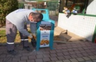 Bayat ekmekler sokak hayvanlarına mama olacak