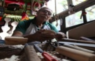 Çırak yetişmeyen tahta kaşığın son ustaları...