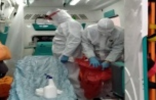 İşte bir Covid-19 hastasının hastaneye taşınma...