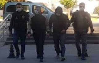 Kısıtlama gününde durdurulan araçta uyuşturucu...