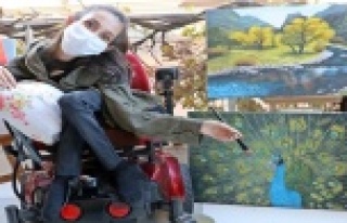 SMA Tip 2 hastası genç kızın çizdiği resimleri...