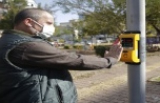 Trafik ışıkları, görme engelliler için konuşacak