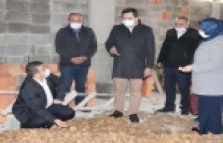 Yangında evleri tamamen kül olan aileye 41 bin TL...