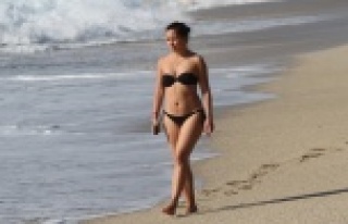 Yurtta kar, Alanya'da deniz keyfi