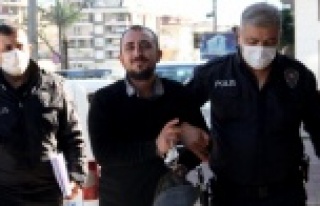 Alanya'da husumetli olduğu kişinin dükkanını...