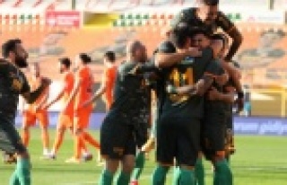 Alanyaspor, Başakşehir'i 3-0'la geçti