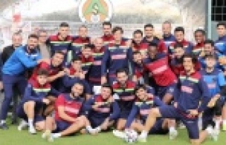 Alanyaspor, Sivas'la ikinci yarıya başlıyor