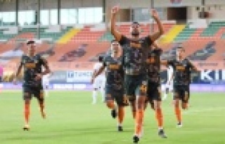 Alanyaspor son şampiyonu ağırlıyor