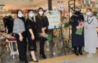 Alanyum’daki sergiyi birlikte ziyaret ettiler