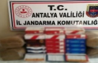 Antalya'da jandarmadan açıkta tütün satanlara...