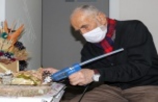 Antalya’da 88’lik Mehmet dedenin yaptığı eserleri...