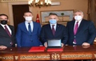 ATSO ve ATB'den uzaktan eğitime tablet desteği