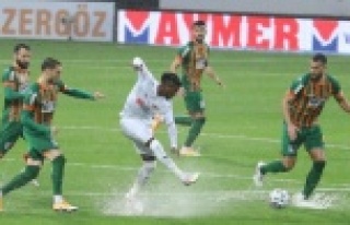 Flaş! Alanyaspor Sivas maçı yarıda kaldı