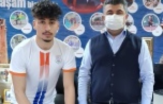 Kestelspor'a yeni forvet