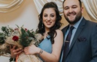 Özge ve Cemre evliliğe ilk adımı attı