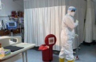 Pandemiyle savaşın gizli kahramanı, fedakar sağlıkçıları...