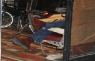 Üşümesin diye üzerini örttükleri adam iş hanında...