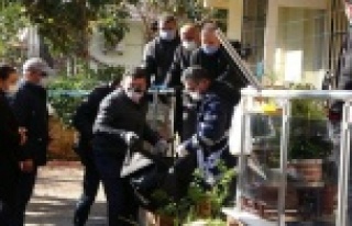 Yaşlı kadını altın ve parası vardır diye öldürmüşler