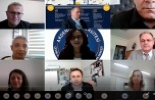 Akdeniz Üniversitesi Çevre Hizmet Ödülleri sahiplerini...