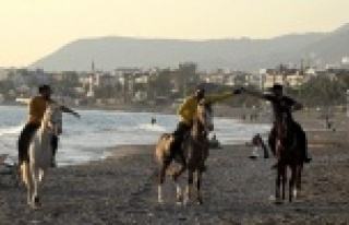 Alanya'da at üstünde deniz keyfi
