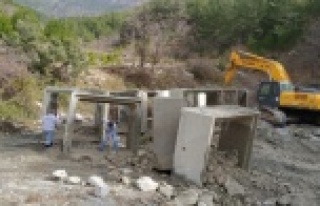 Alanya kırsalında yollara yoğun bakım