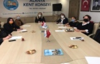 Alanyalı kadınlar 8 Mart'a hazır