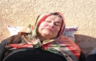 Antalya'da evi yanan yaşlı kadın fenalık...