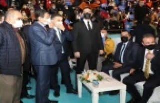 Başkan Yücel, İbrahim Ethem Taş'ı tebrik...