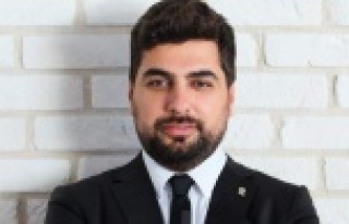 Baysal'a Antalya Büyükşehir'de yeni görev