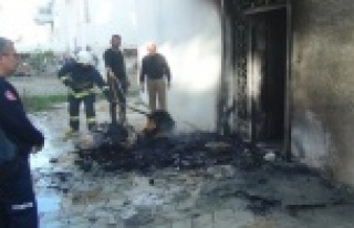 Hurda ve kağıt toplayıcılarının bıraktığı...