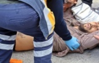 Kilitlediği aracın içinde kendini silahla vurdu