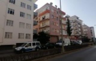 Lokanta işletmecisi evinde ölü bulundu