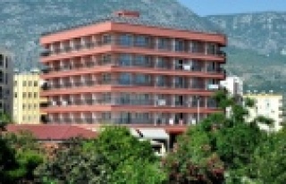 Alanya'da 34 yıllık otel satılıyor