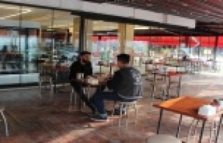 Antalya'da kafe ve restoranlar yüzde 50 kapasiteyle...