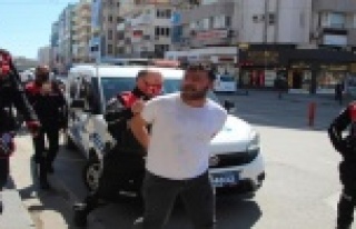 Arızalı telefon kavgasında polise "Bunun hesabı...