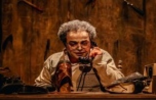 AŞT, Dünya Tiyatrolar Günü’nde evlere konuk...