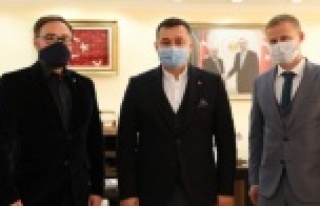 Başkan Yücel konsolosu ağırladı