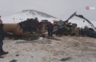 Bitlis'te askeri helikopter düştü: 10 askerimiz...