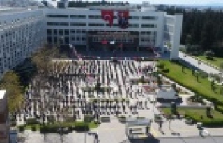 Büyükşehir İstiklal Marşı için tek nefes oldu