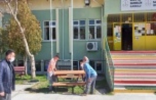 Büyükşehir’den ilçelere bank ve piknik masası...